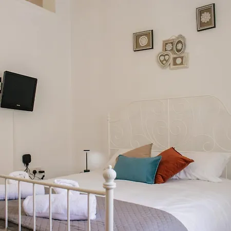 Han Siogkas Dherinia