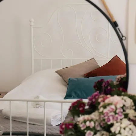 Siogkas Han/Misafirhane *