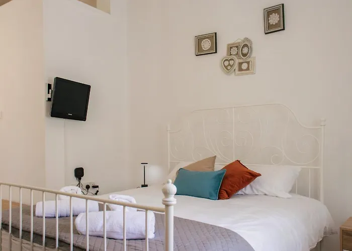 Han Siogkas Dherinia